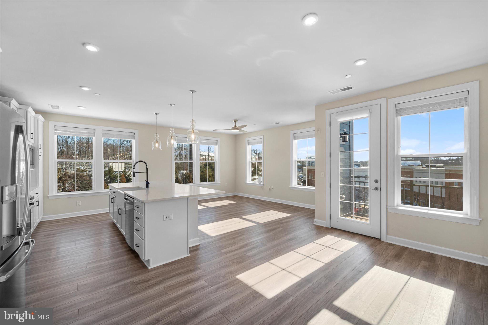 PENDER OAKS - Residential