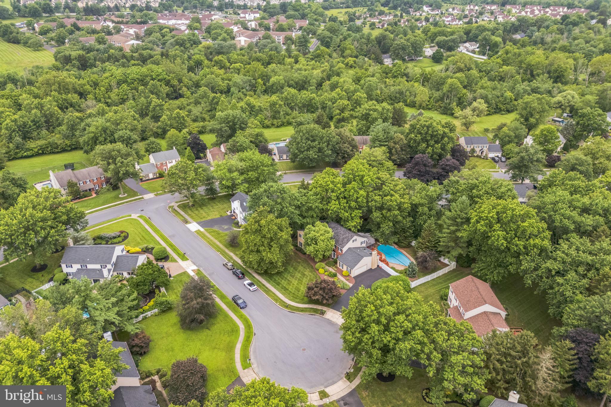762 PADDOCK PLACE