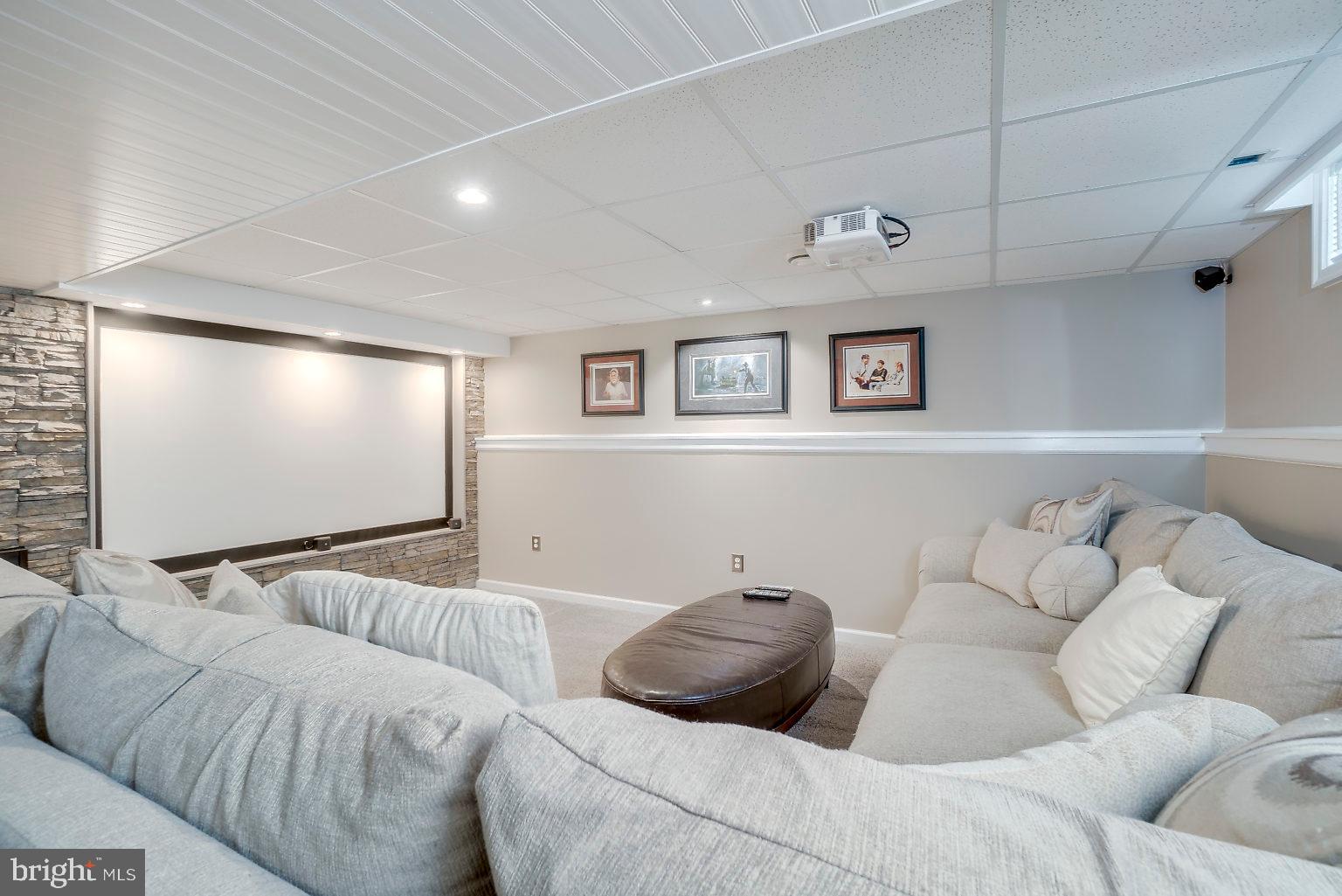 PERRY HALL ESTATES - Residential