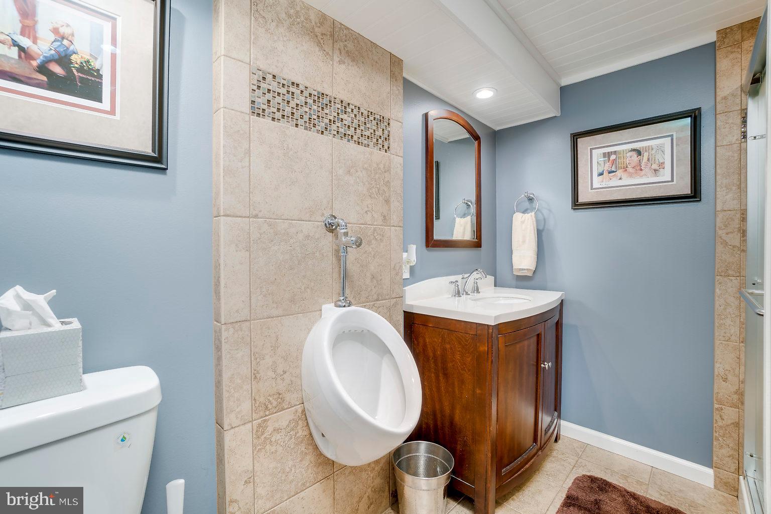 PERRY HALL ESTATES - Residential