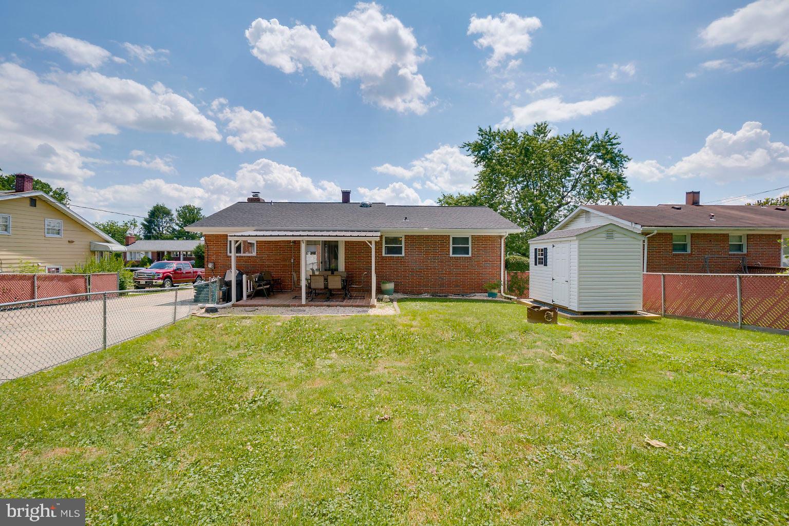 PERRY HALL ESTATES - Residential