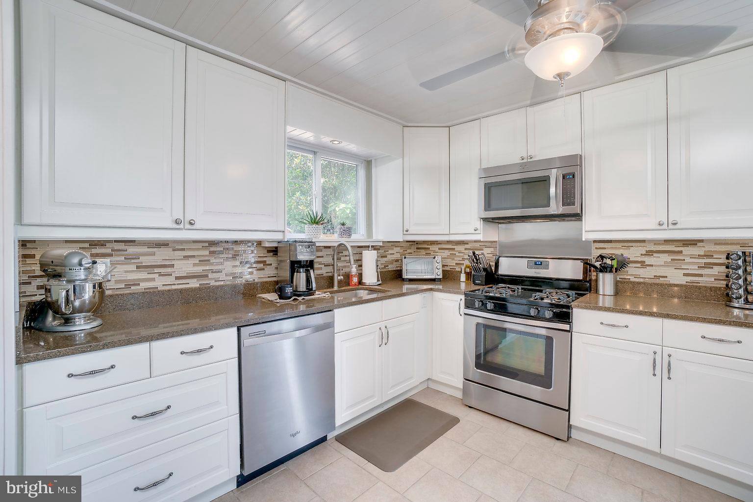 PERRY HALL ESTATES - Residential