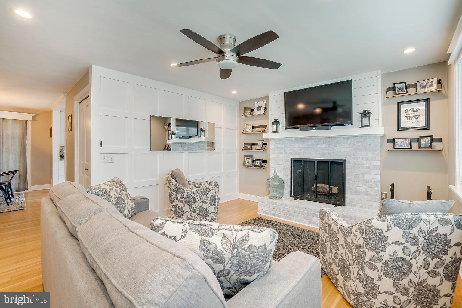 PERRY HALL ESTATES - Residential