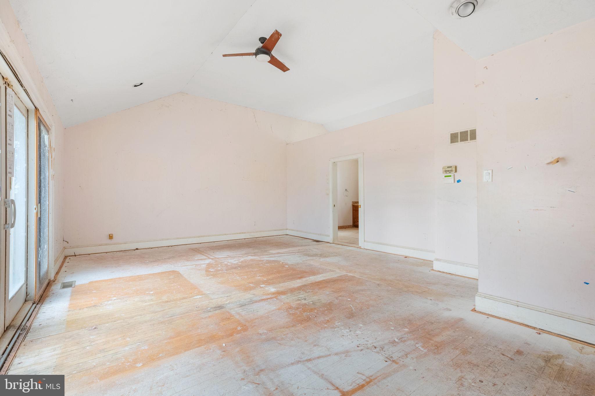 WALNUT RIDGE - Residential