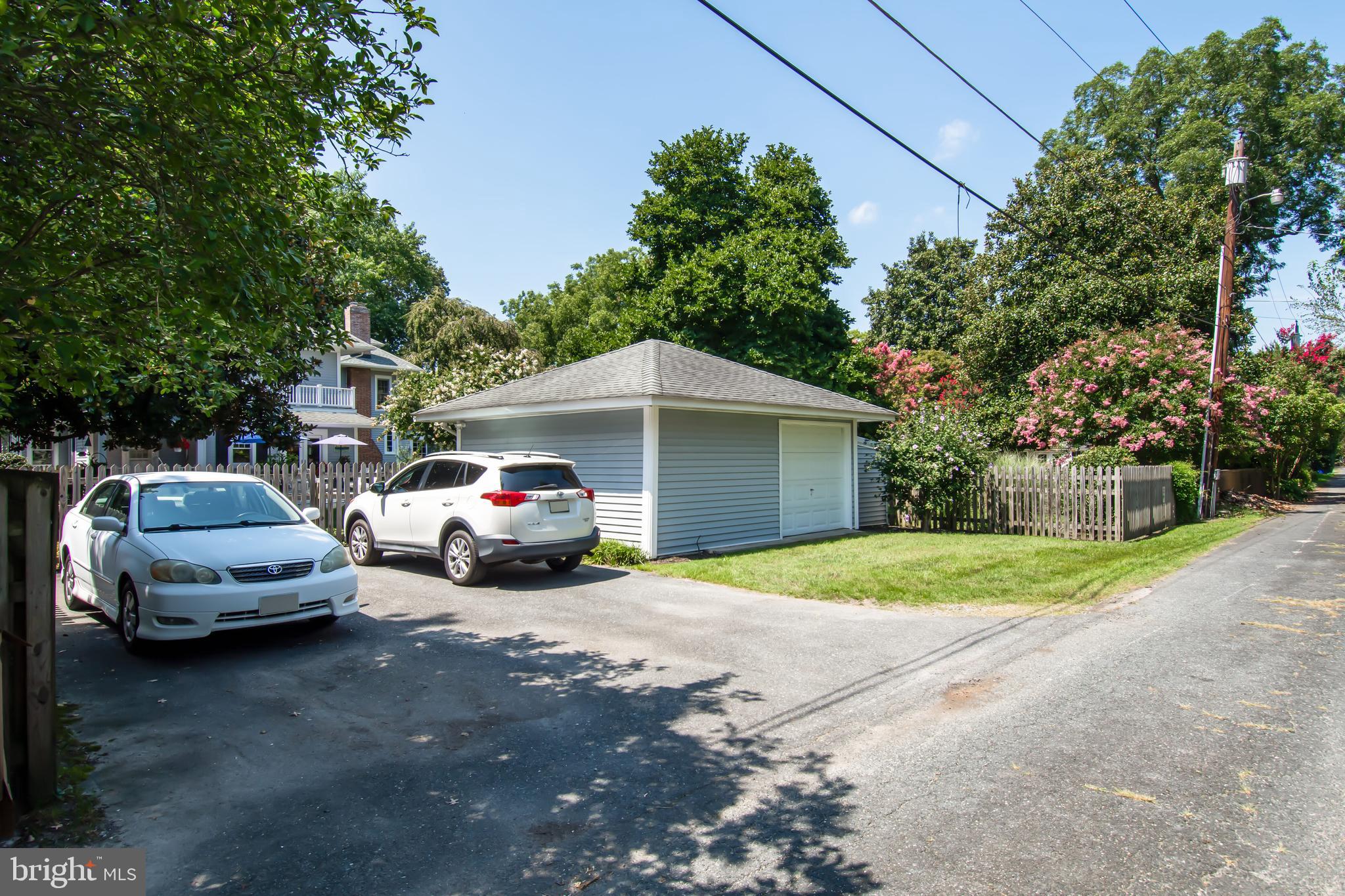 EASTON HISTORIC DISTRICT - Residential