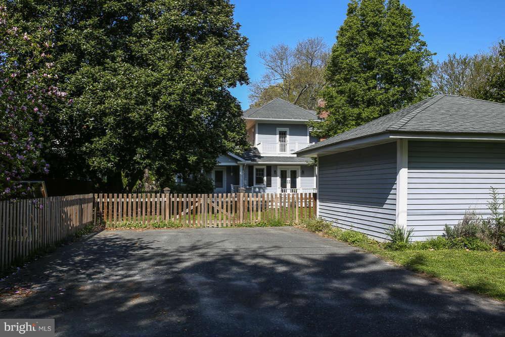 EASTON HISTORIC DISTRICT - Residential