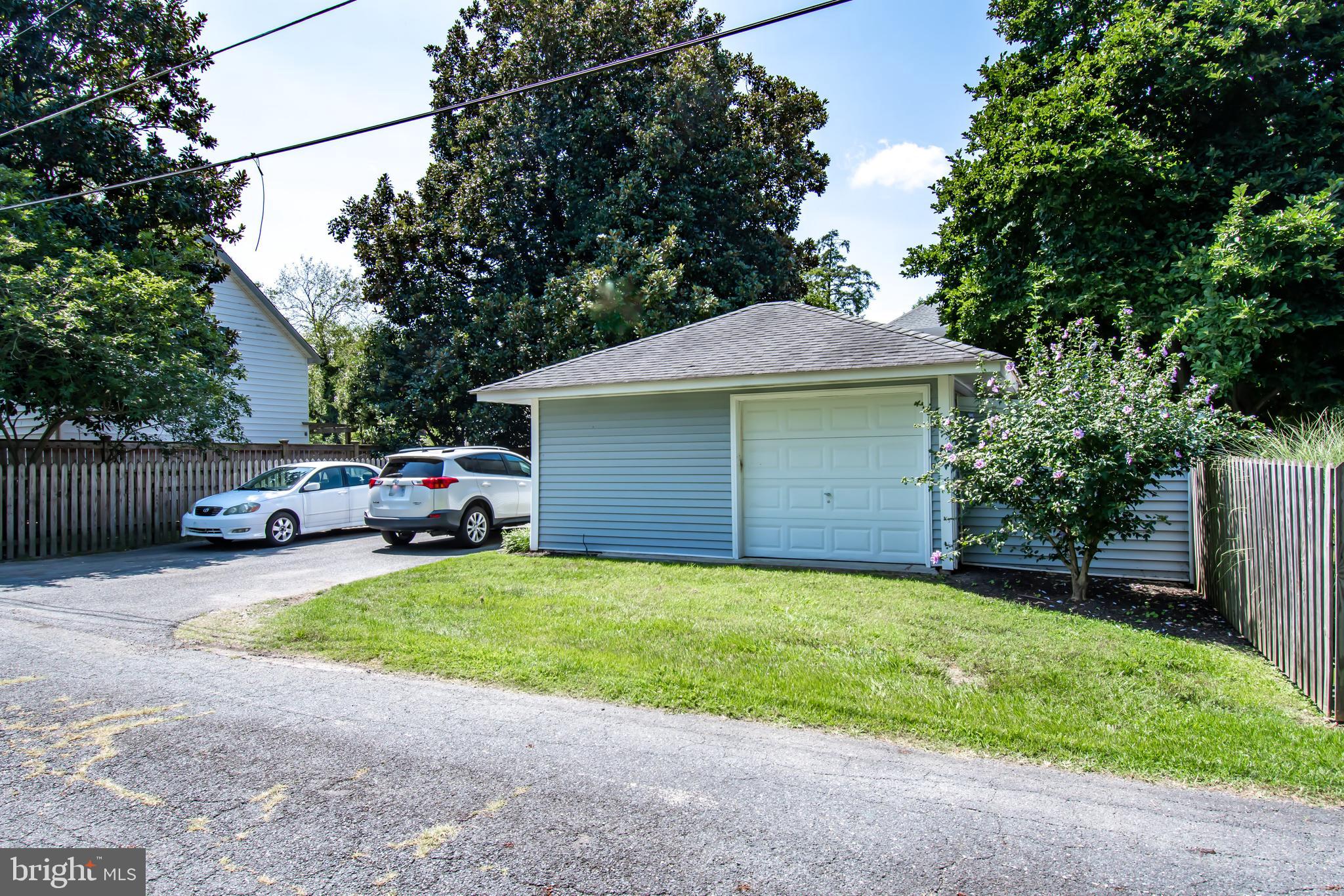 EASTON HISTORIC DISTRICT - Residential