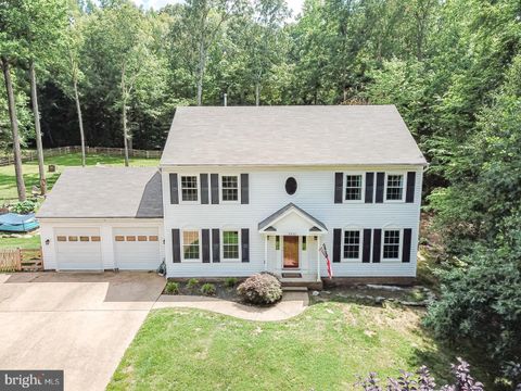 Homes For Sale - 8047 Counselor Road<br/> MANASSAS, VA 20112