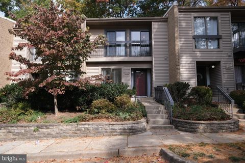 11604 IVYSTONE COURT 06 RESTON VA 20191