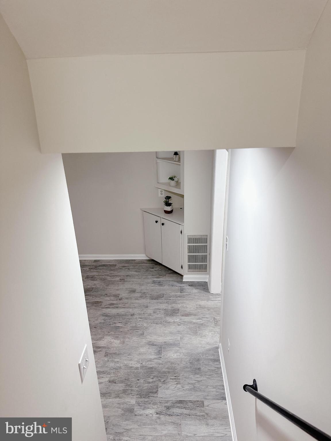 MONTCLAIR ST4 - Residential Lease