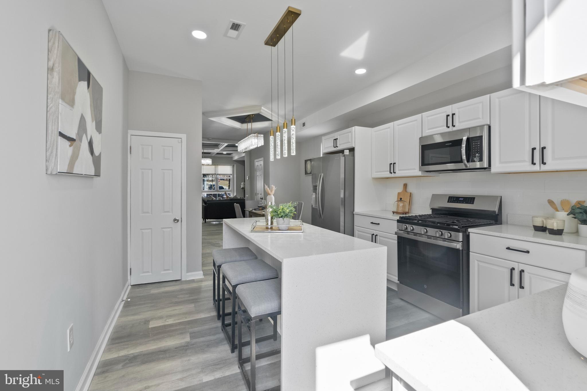 BROADWAY EAST - Residential