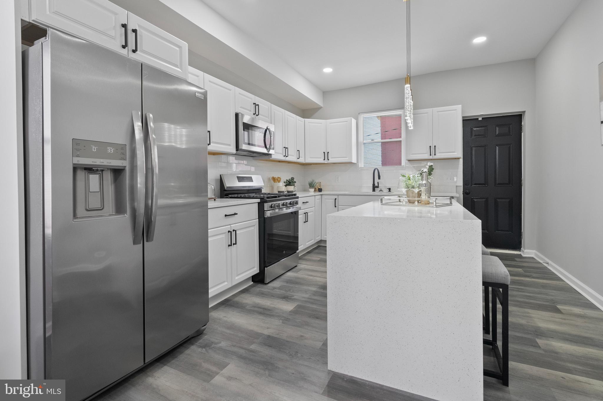 BROADWAY EAST - Residential