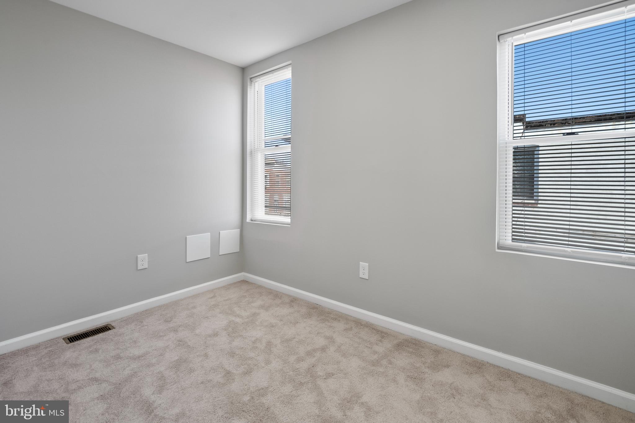 BROADWAY EAST - Residential