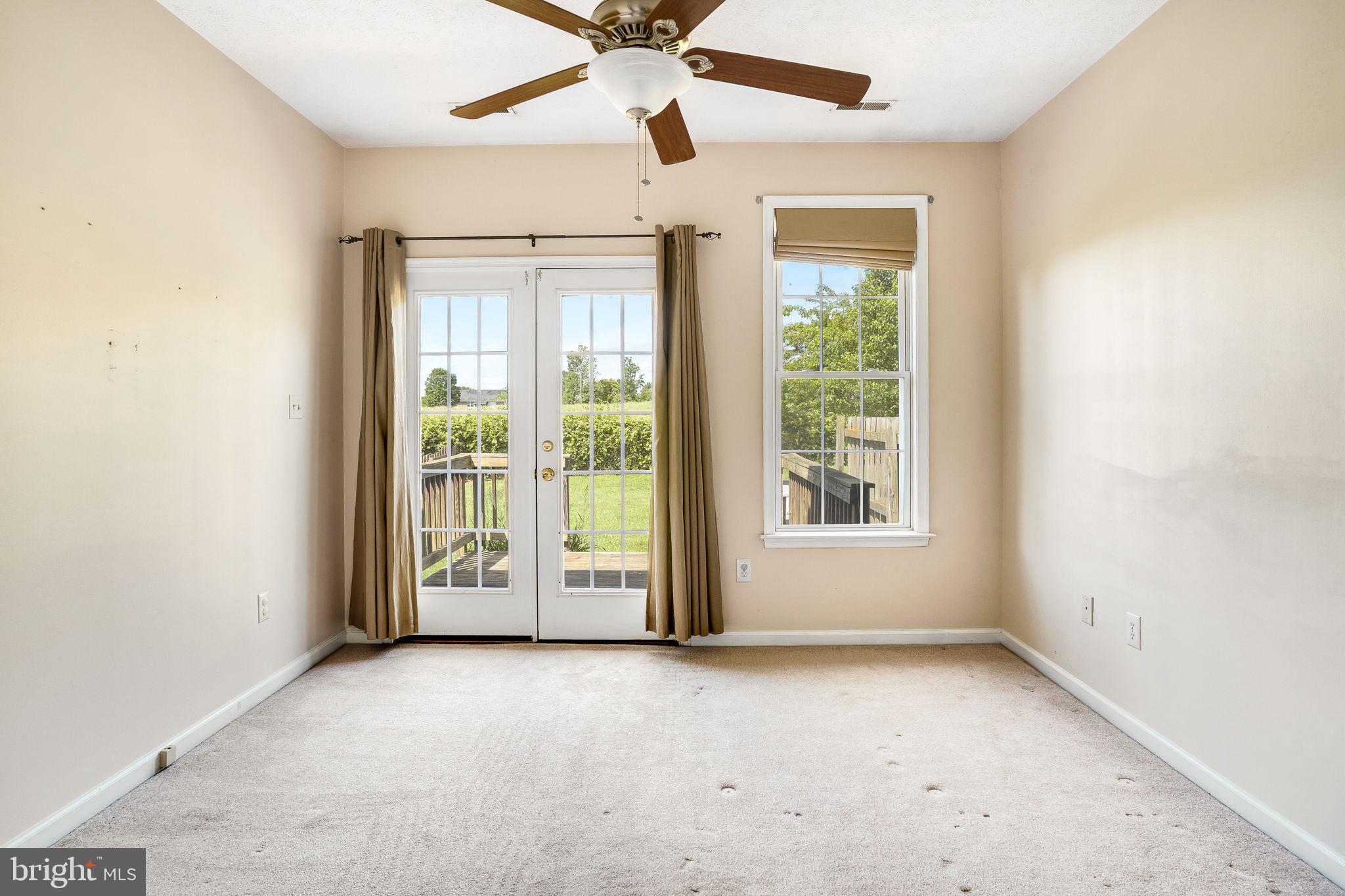 VILLAGE COMMONS - Residential