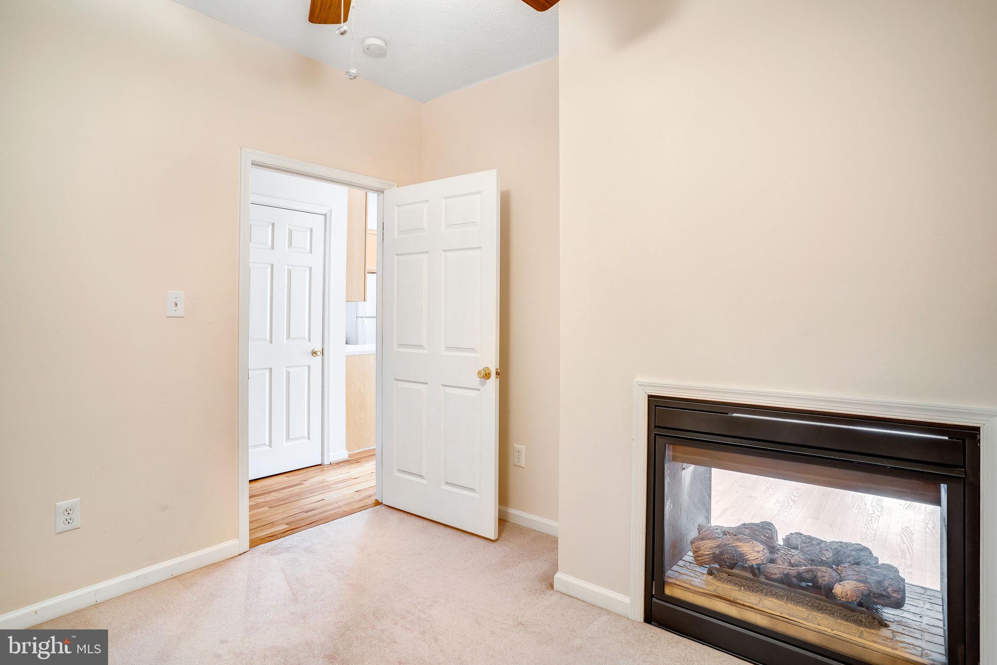 VILLAGE COMMONS - Residential