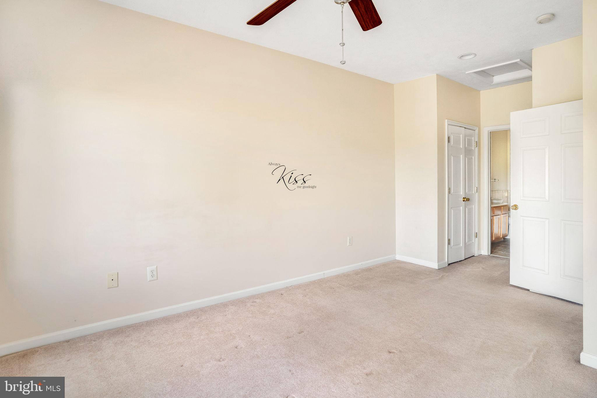 VILLAGE COMMONS - Residential