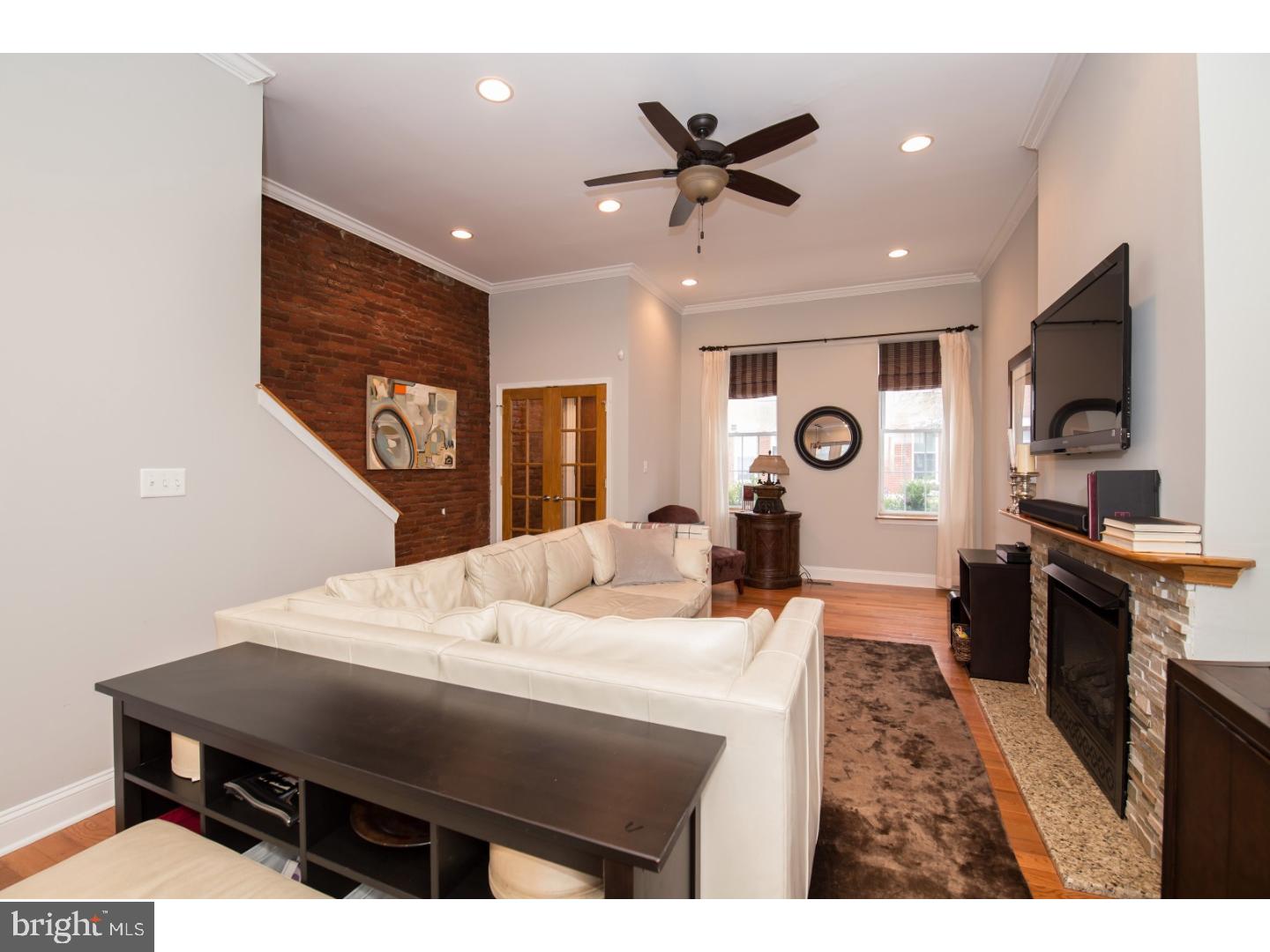 FRANCISVILLE - Residential