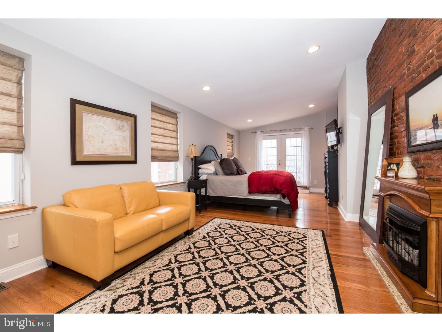 FRANCISVILLE - Residential