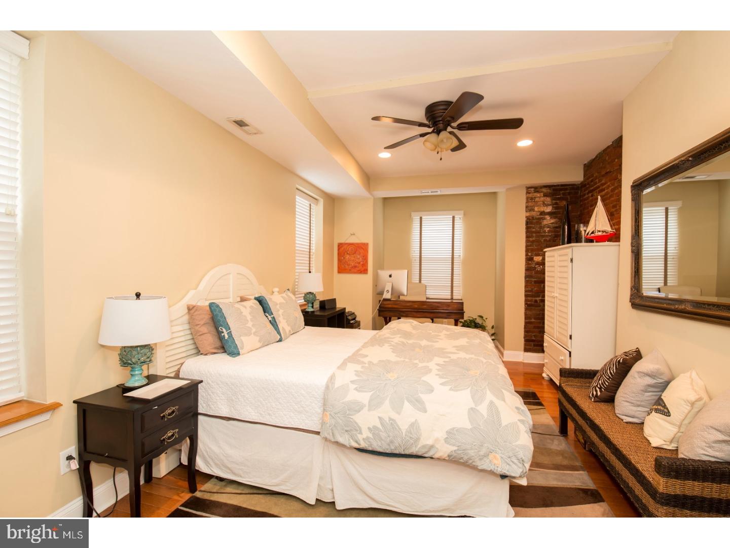 FRANCISVILLE - Residential