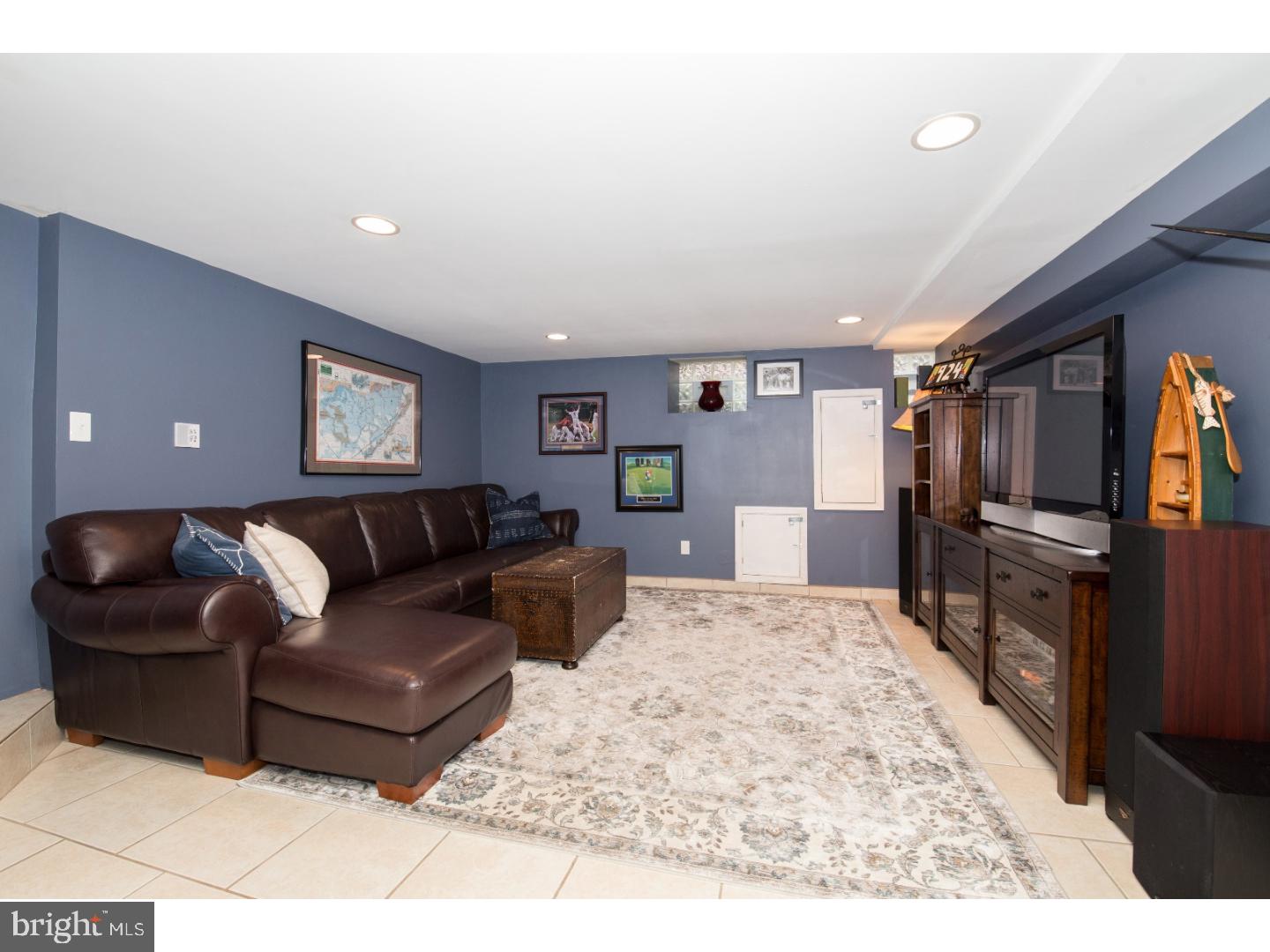 FRANCISVILLE - Residential