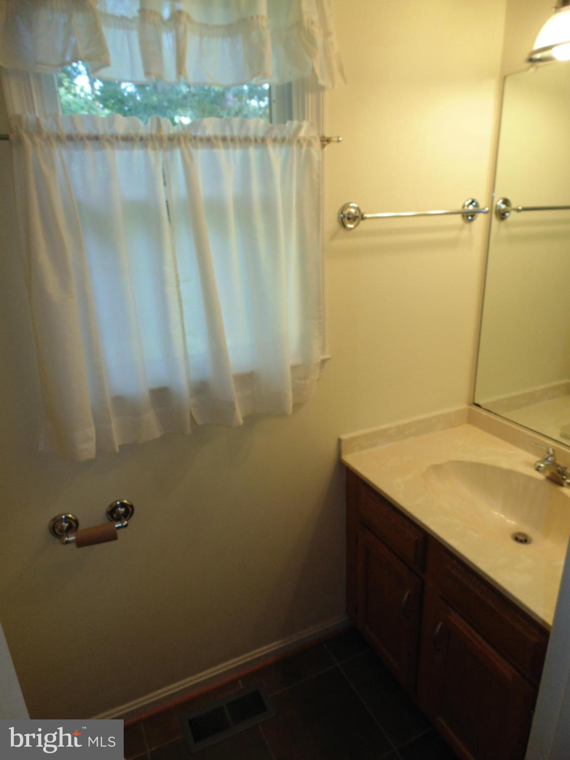 SHIPLEYS CHOICE - Residential Lease