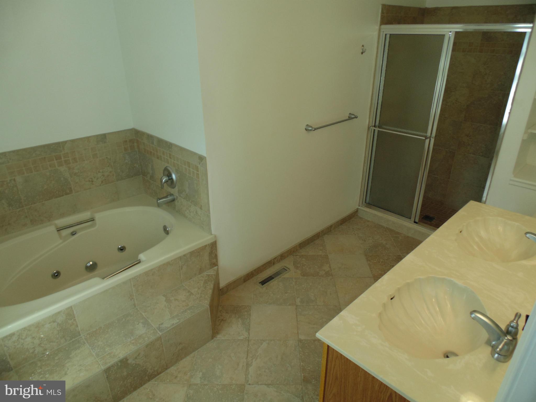 SHIPLEYS CHOICE - Residential Lease