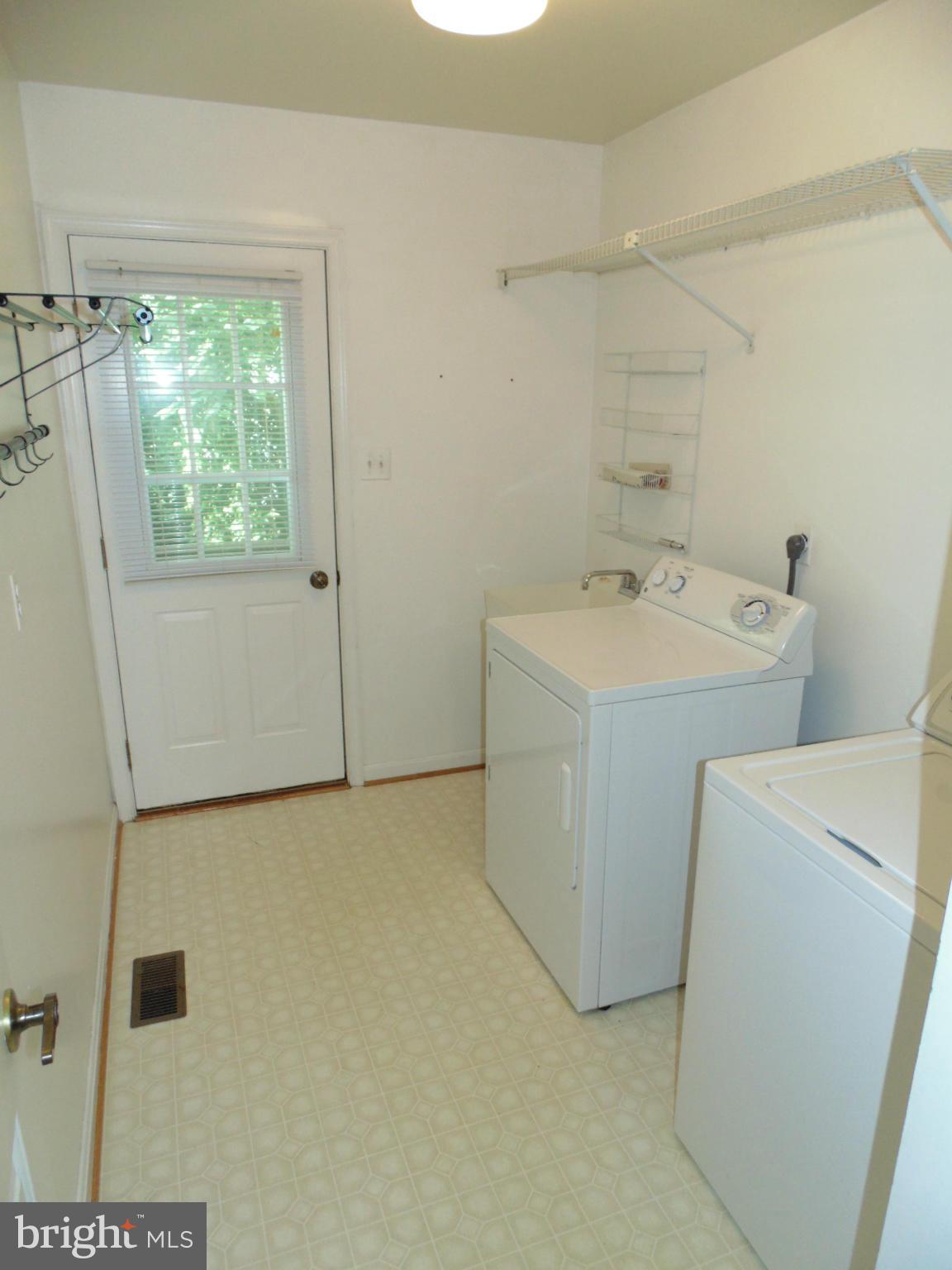 SHIPLEYS CHOICE - Residential Lease