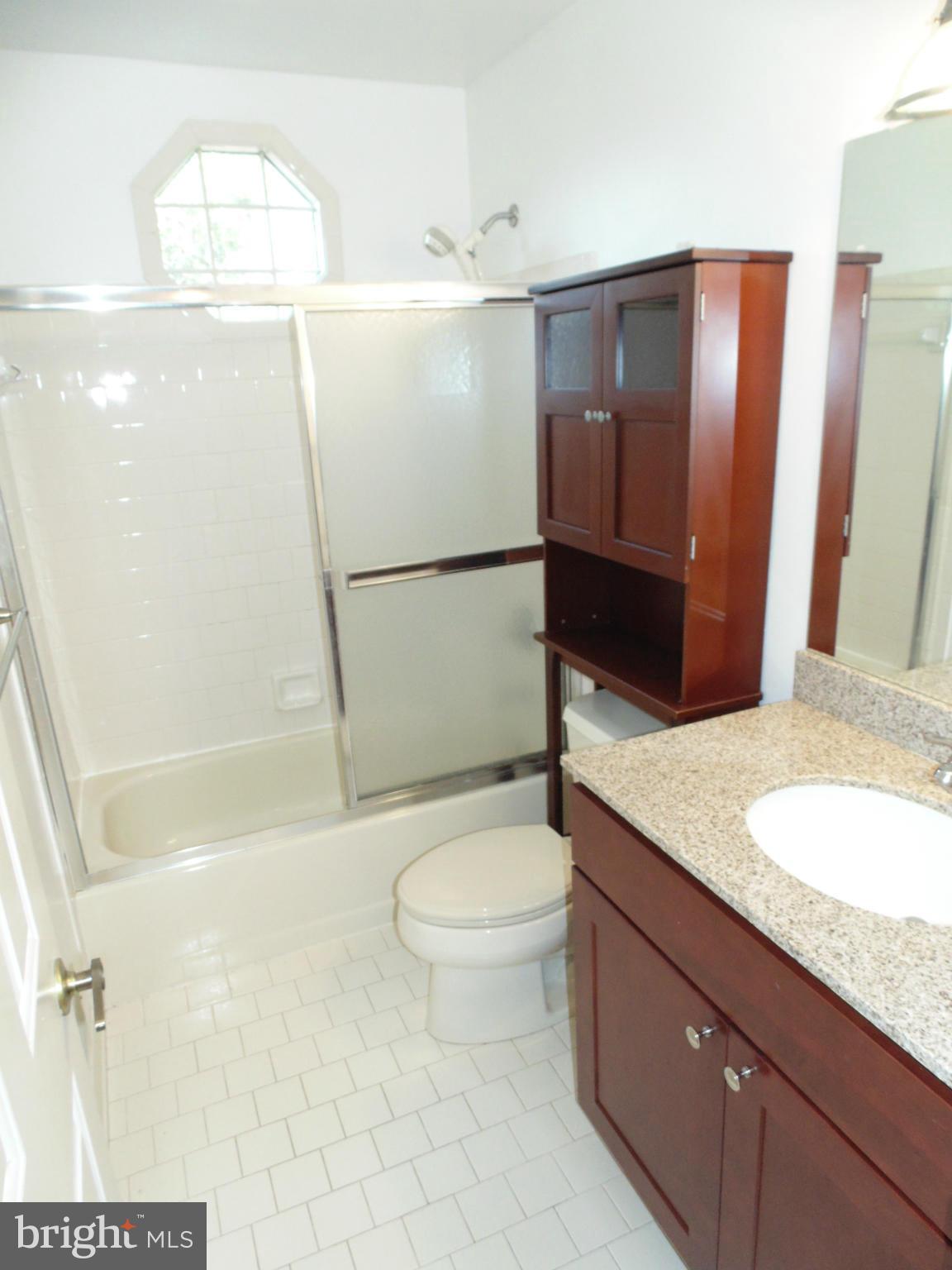 SHIPLEYS CHOICE - Residential Lease