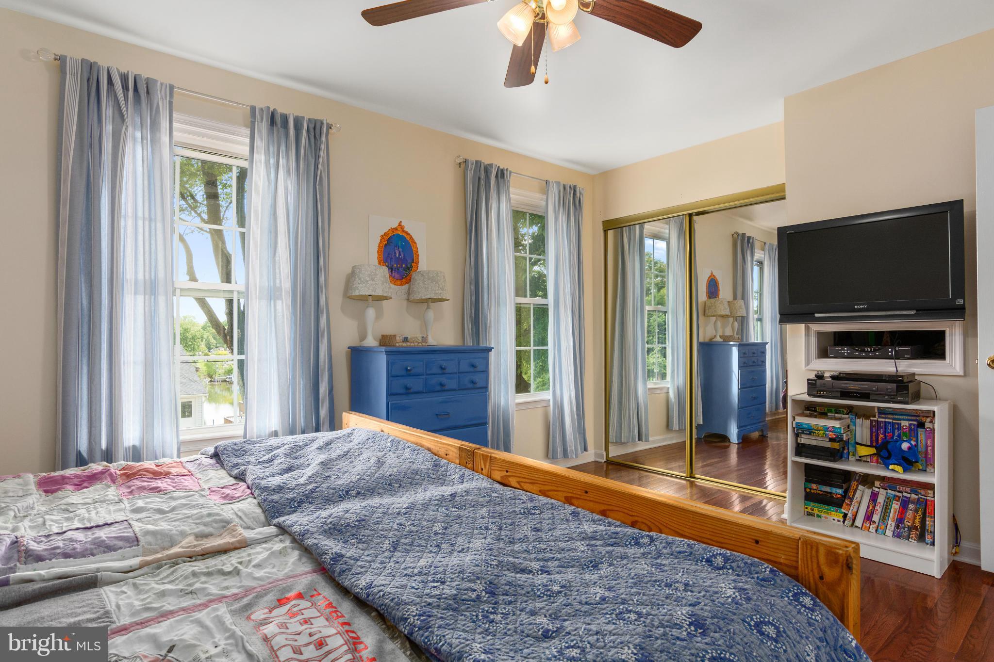 SILVER SANDS - Residential