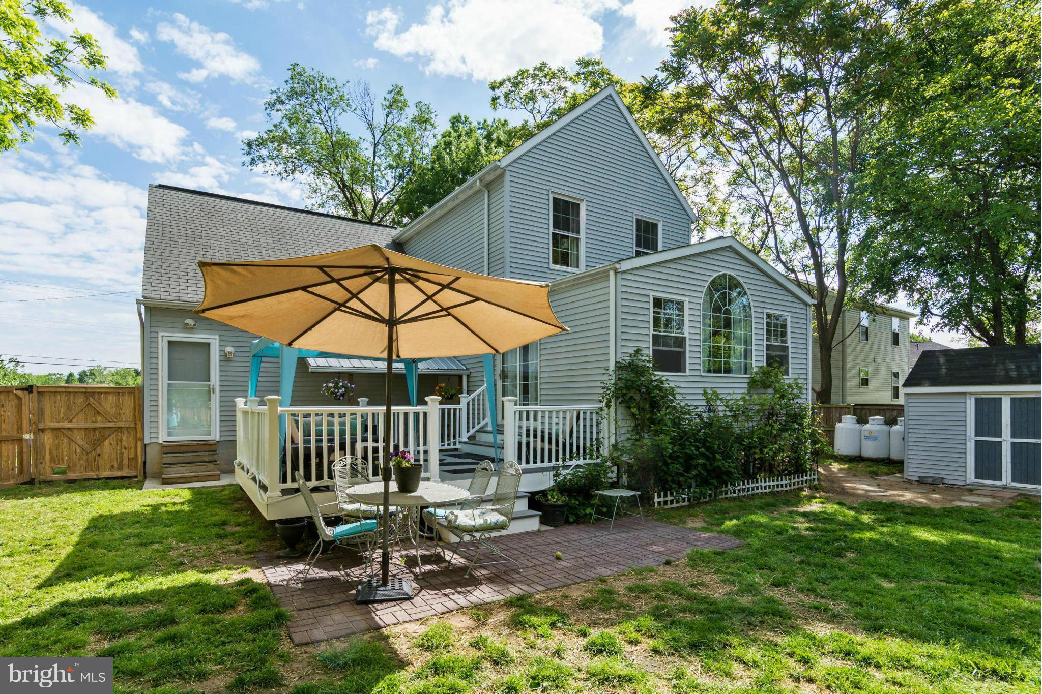 SILVER SANDS - Residential