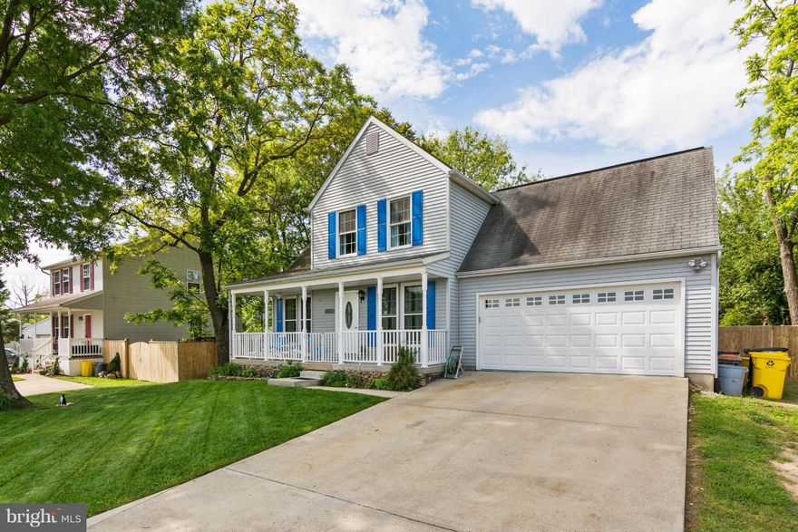 Gorgeous colonial home w/ breathtaking waterviews year round! 2 car garage, huge family room addition, finished basement with possible 4th bedroom and additional family room, LARGE shed with electric, front porch overlooks waterviews, hardwood floors main floor and bedrooms, large eat-in kitchen, deck overlooks nice level fenced rear yard. Water oriented comm with pier, boat launch, beach