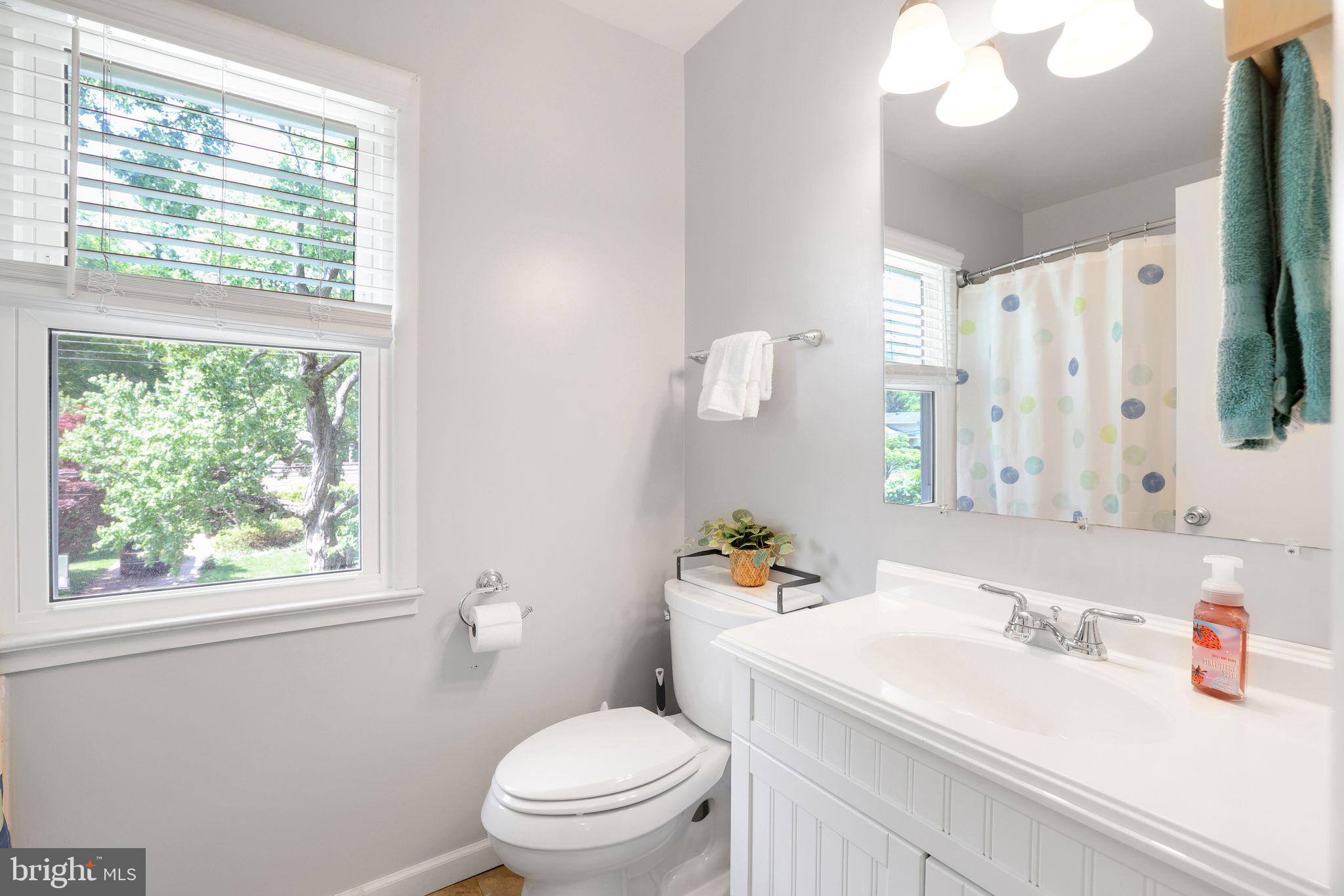 ROCK CREEK MANOR - Residential Lease