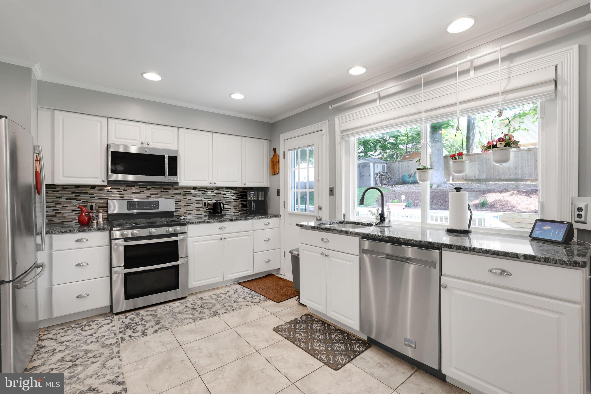 ROCK CREEK MANOR - Residential Lease