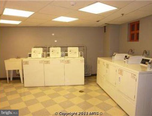 PARKSIDE AT COLLEGE PARK - Residential Lease