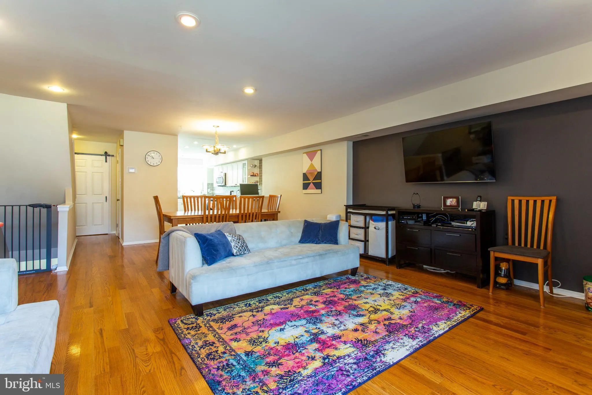 Philadelphia, Pennsylvania 19103, United States, 3 Bedrooms Bedrooms, ,3 BathroomsBathrooms,Residential,Active,146413