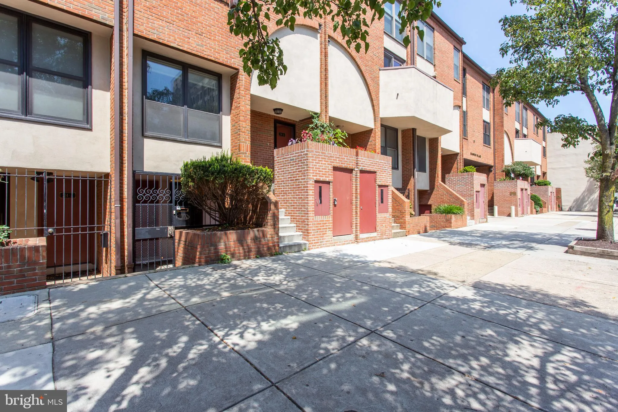 Philadelphia, Pennsylvania 19103, United States, 3 Bedrooms Bedrooms, ,3 BathroomsBathrooms,Residential,Active,146413