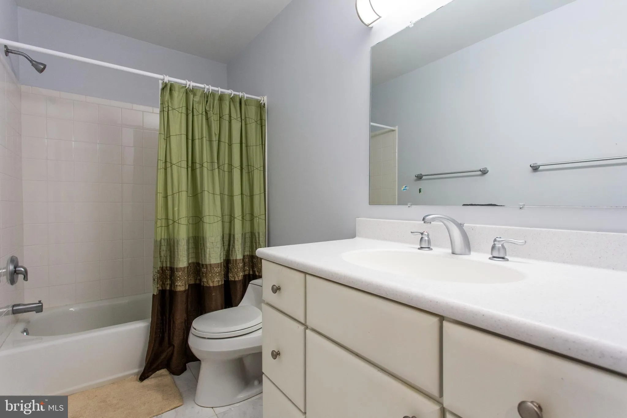 Philadelphia, Pennsylvania 19103, United States, 3 Bedrooms Bedrooms, ,3 BathroomsBathrooms,Residential,Active,146413