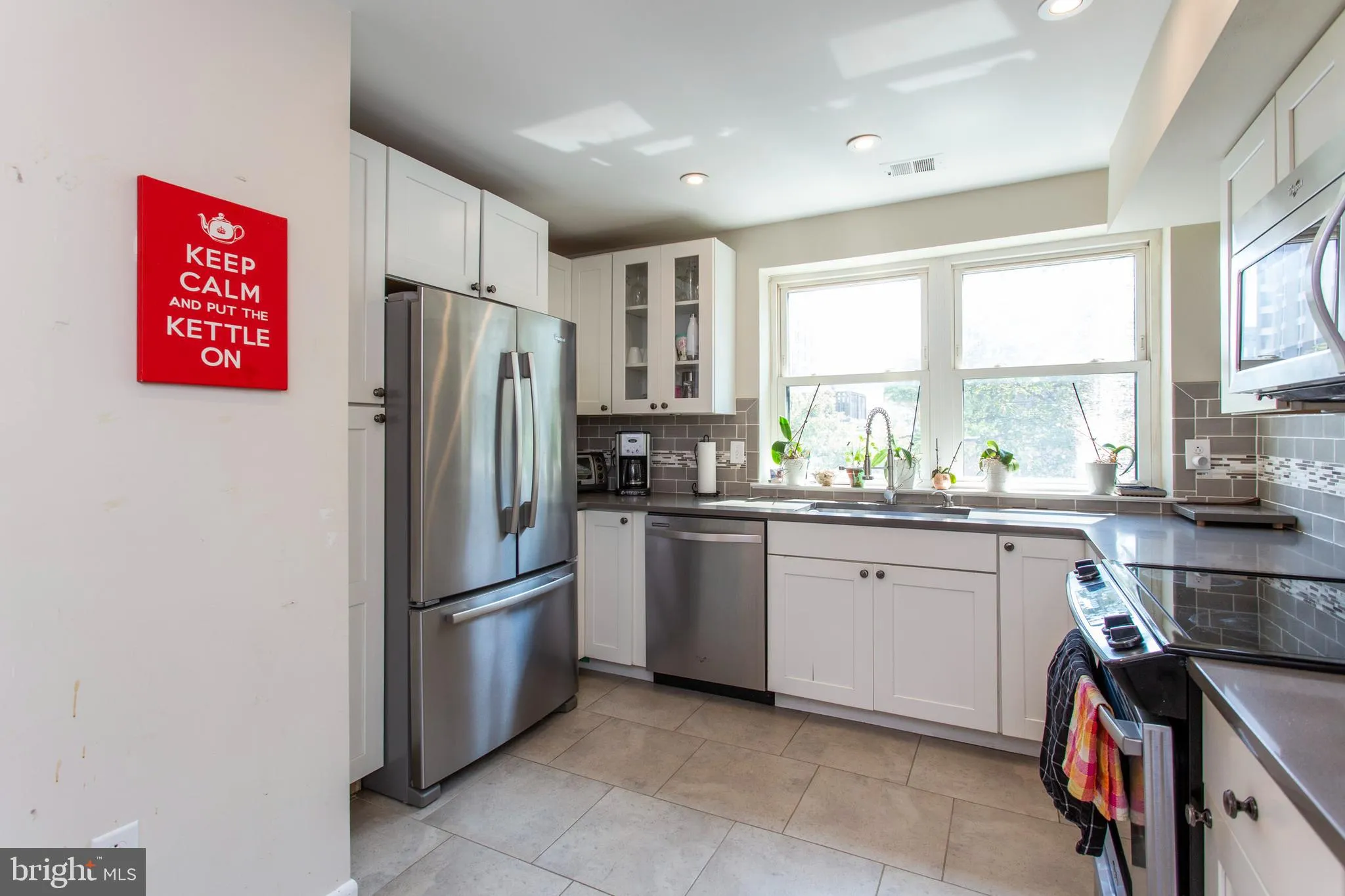 Philadelphia, Pennsylvania 19103, United States, 3 Bedrooms Bedrooms, ,3 BathroomsBathrooms,Residential,Active,146413