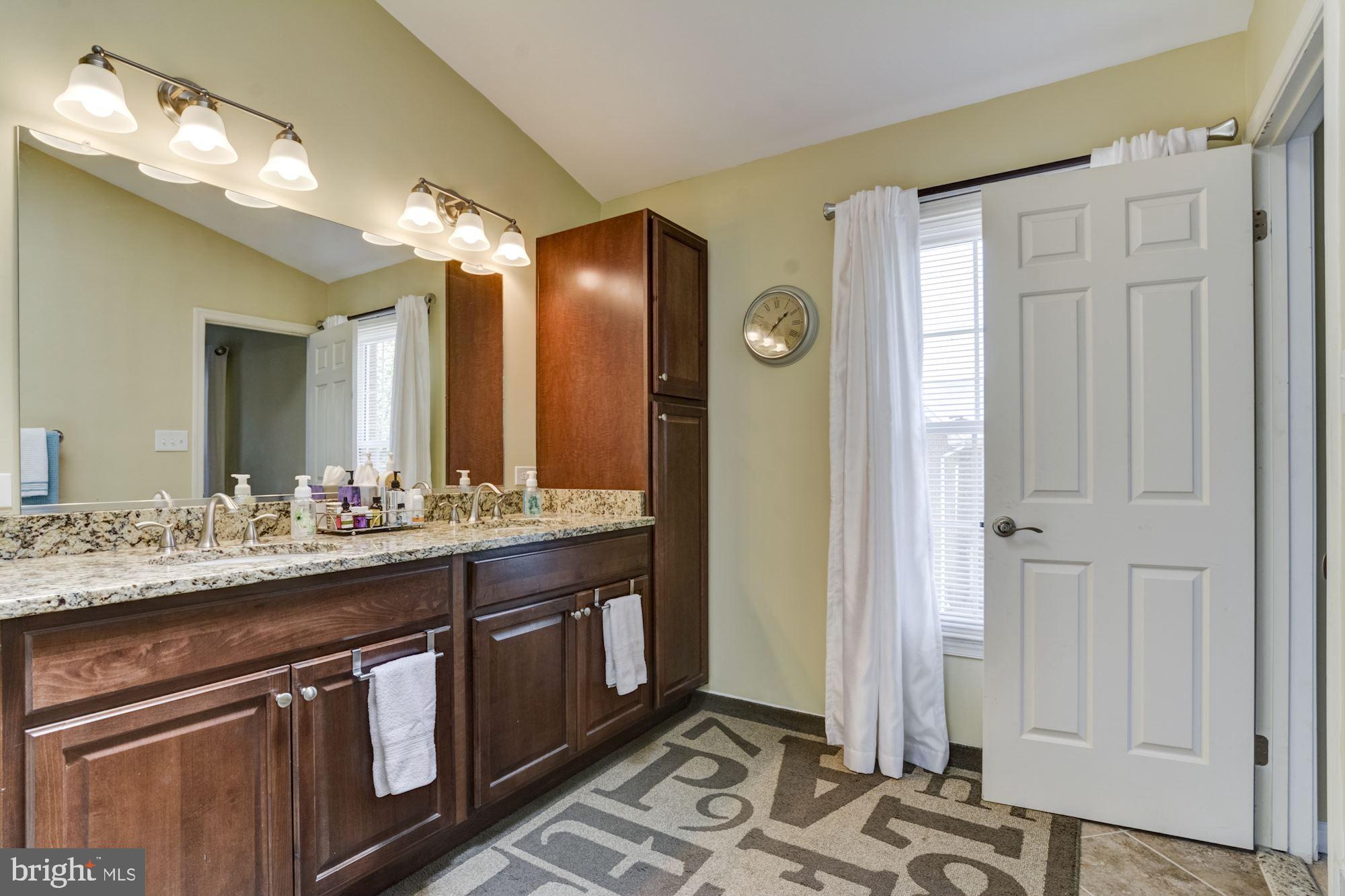 KINGSTOWNE - Residential Lease