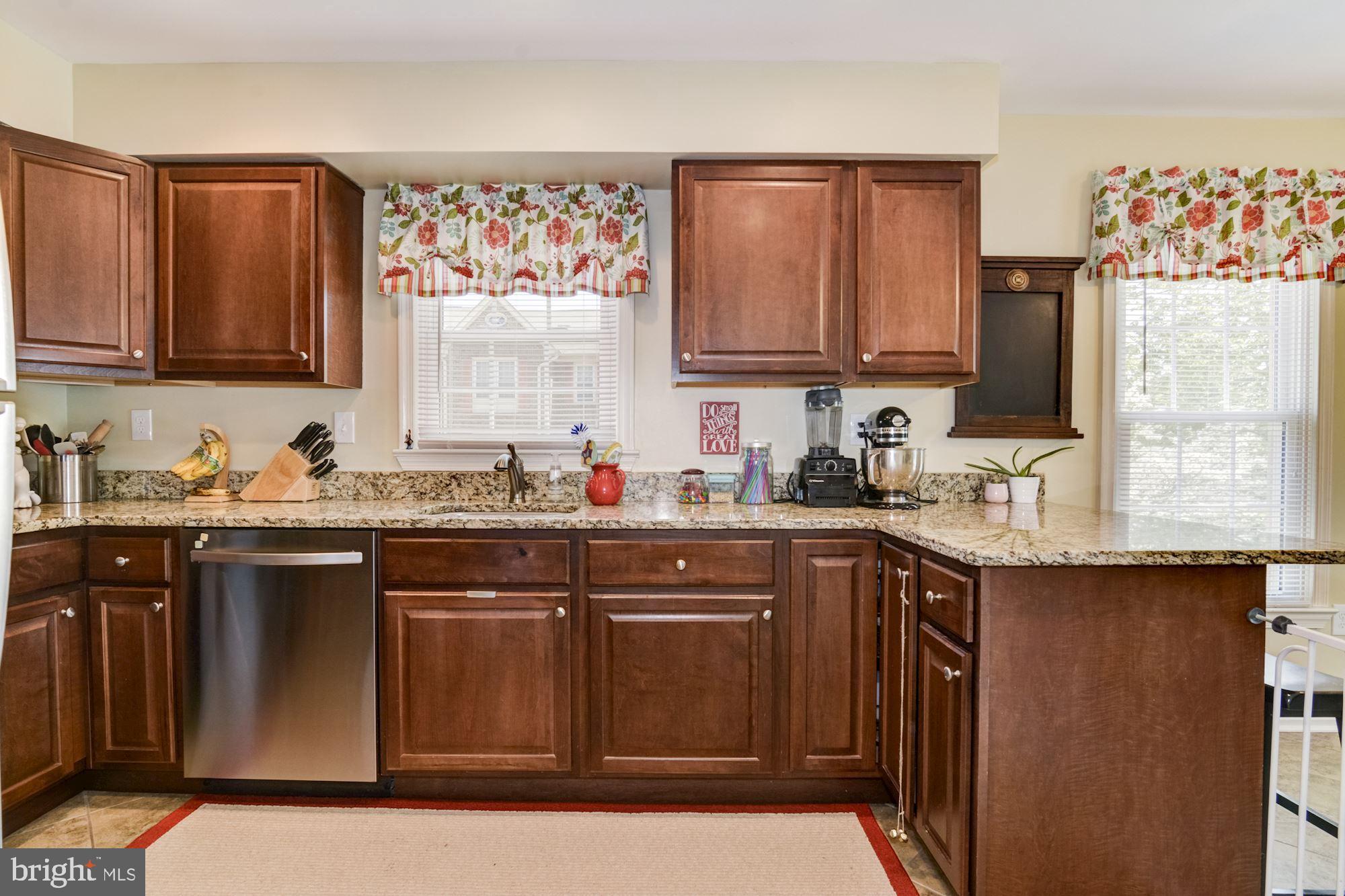 KINGSTOWNE - Residential Lease