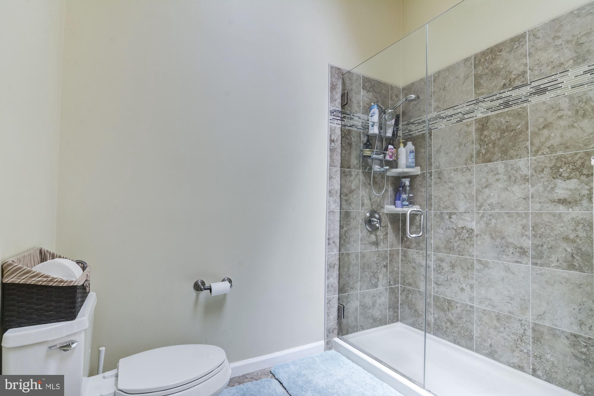 KINGSTOWNE - Residential Lease