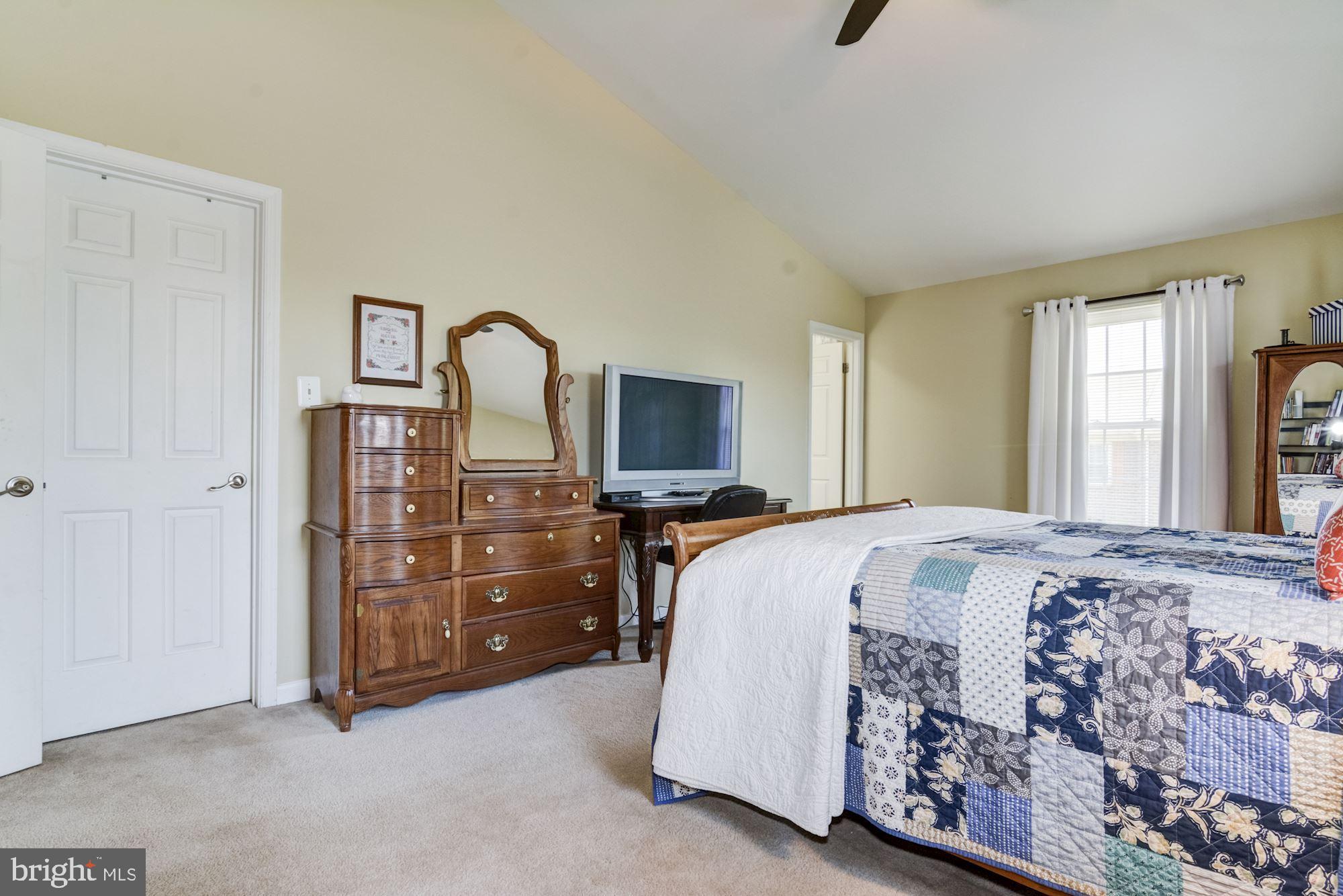 KINGSTOWNE - Residential Lease