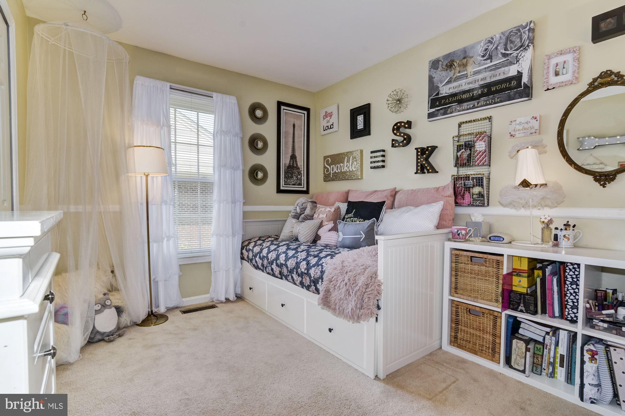 KINGSTOWNE - Residential Lease