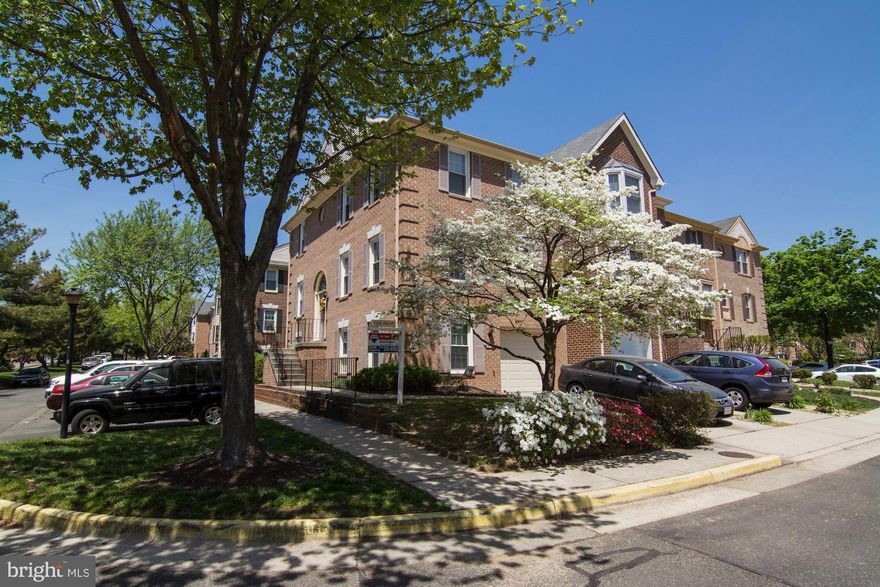 Stunning end unit garage TH in sought after Kingstowne.   Fresh, neutral Gray paint throughout.  Kitchen & Master Bath COMPLETELY REMODELED within last few years (SS appliances, cabinets, granite counters, recessed lighting & flooring)! Huge Master BR & Bathroom. Large deck off living room. Family room with 4th BR/den & full bath on lower level. Eat in kitchen and formal dining room.  .Close to all Kingstowne amenities & schools.   Agent related to owner. A Must See!