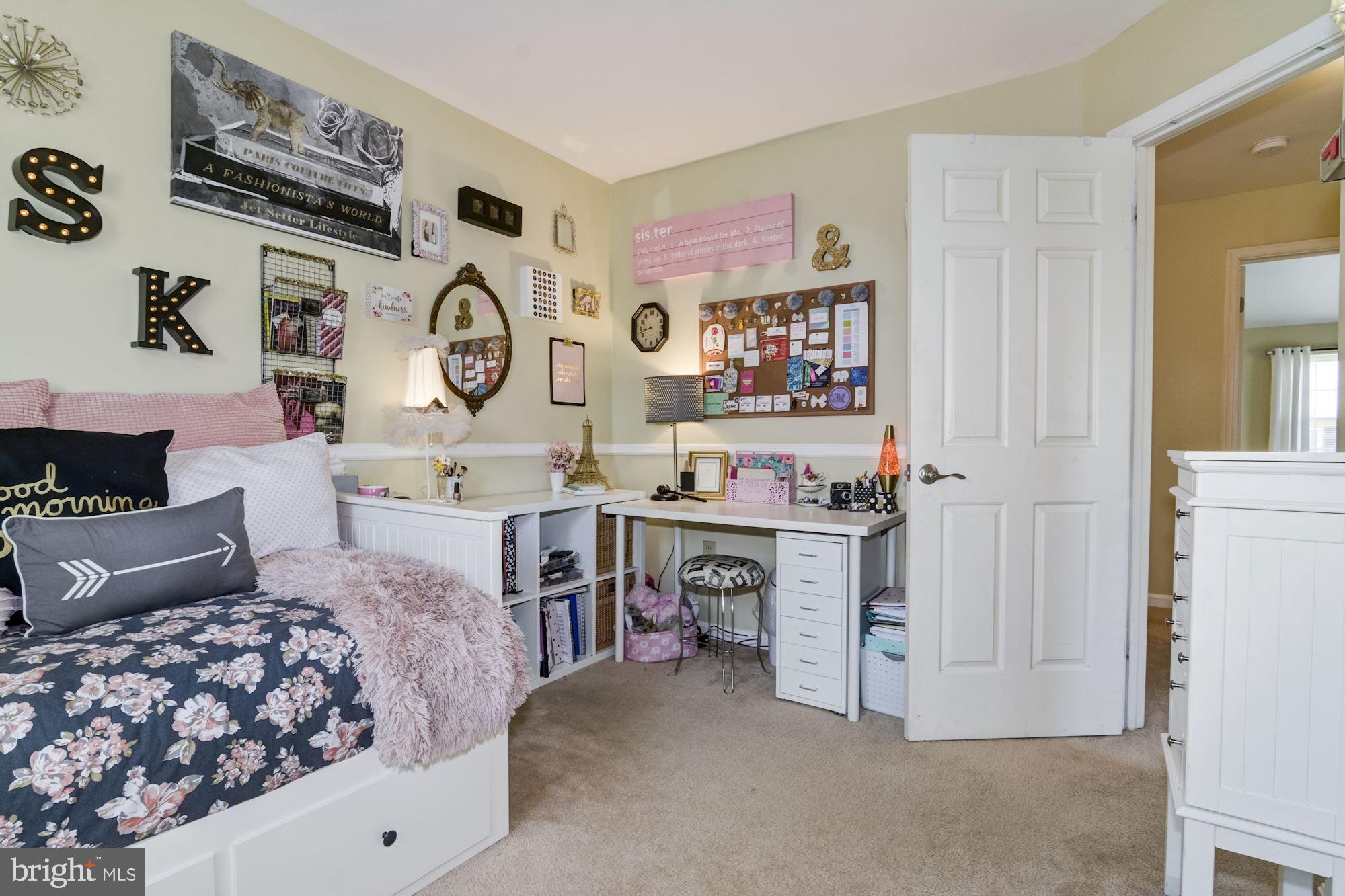 KINGSTOWNE - Residential Lease