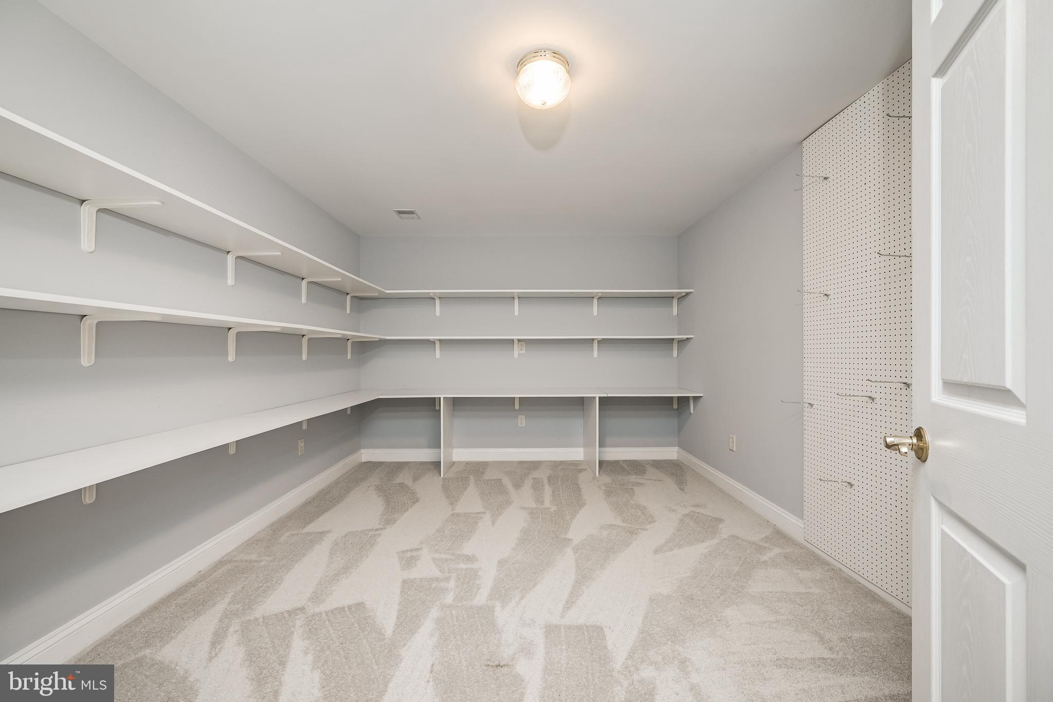 WELLINGTON - Residential