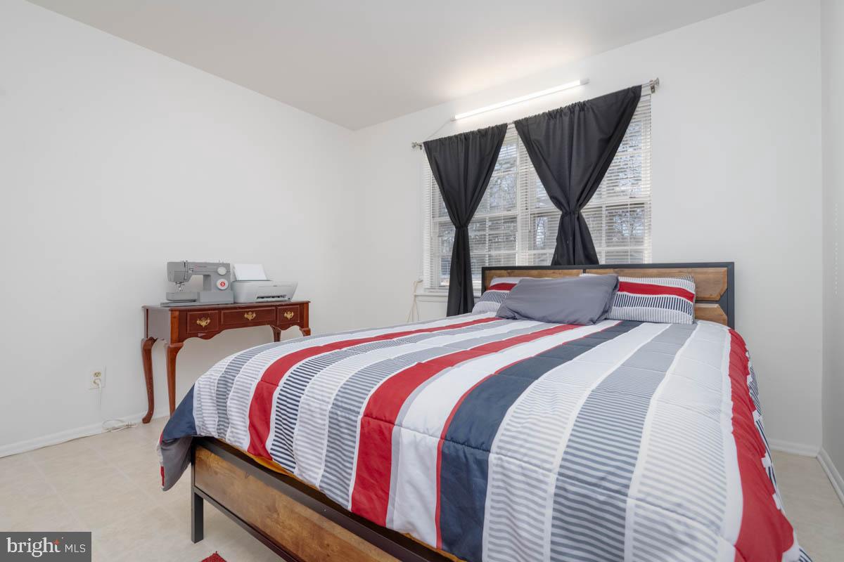 HICKORY HILLS - Residential