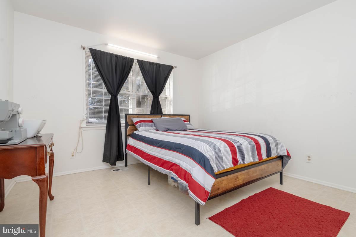 HICKORY HILLS - Residential