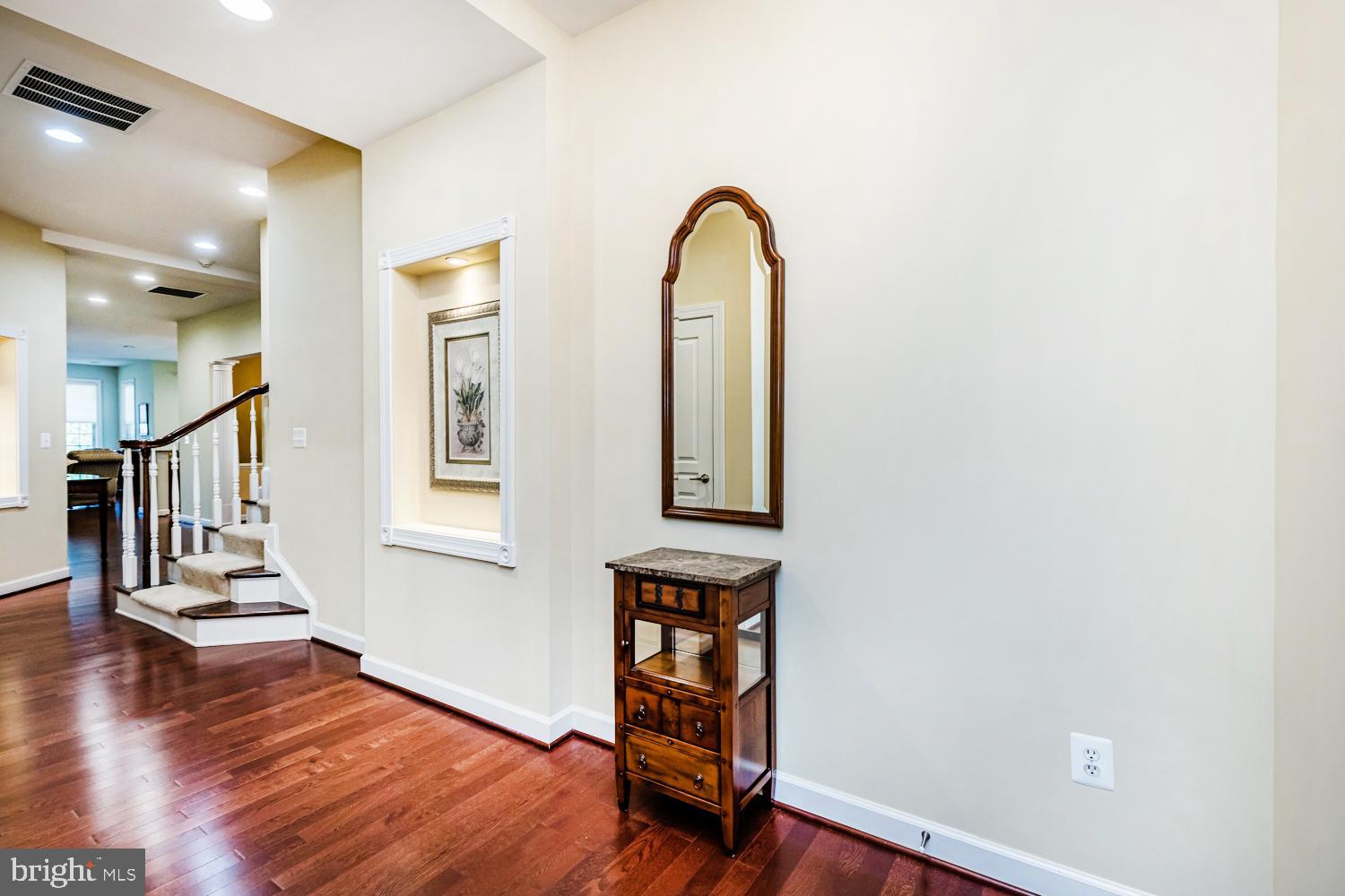 STONECREST - Residential