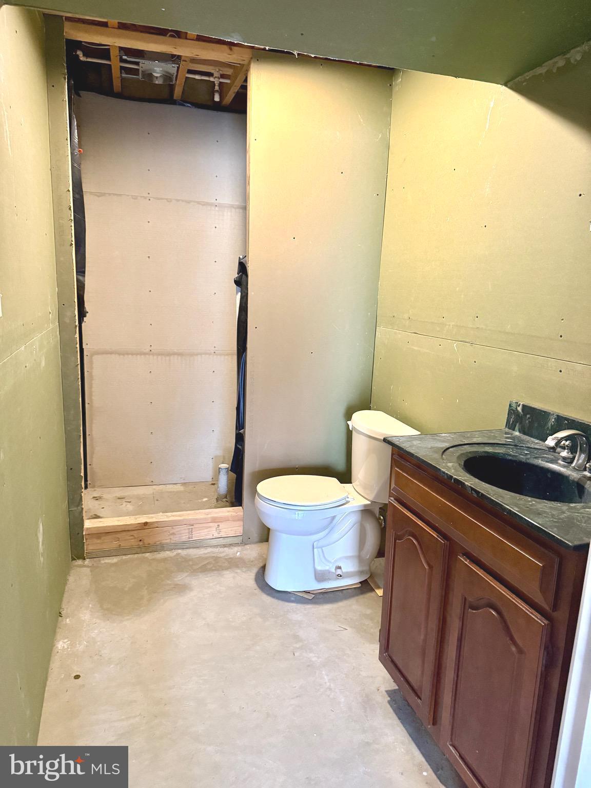 STONEBROOK VILLAGE - Residential